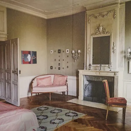 Villa Chateau De Lavigny