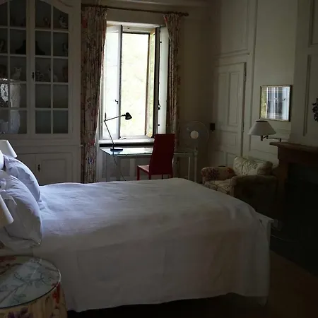 Chateau De *